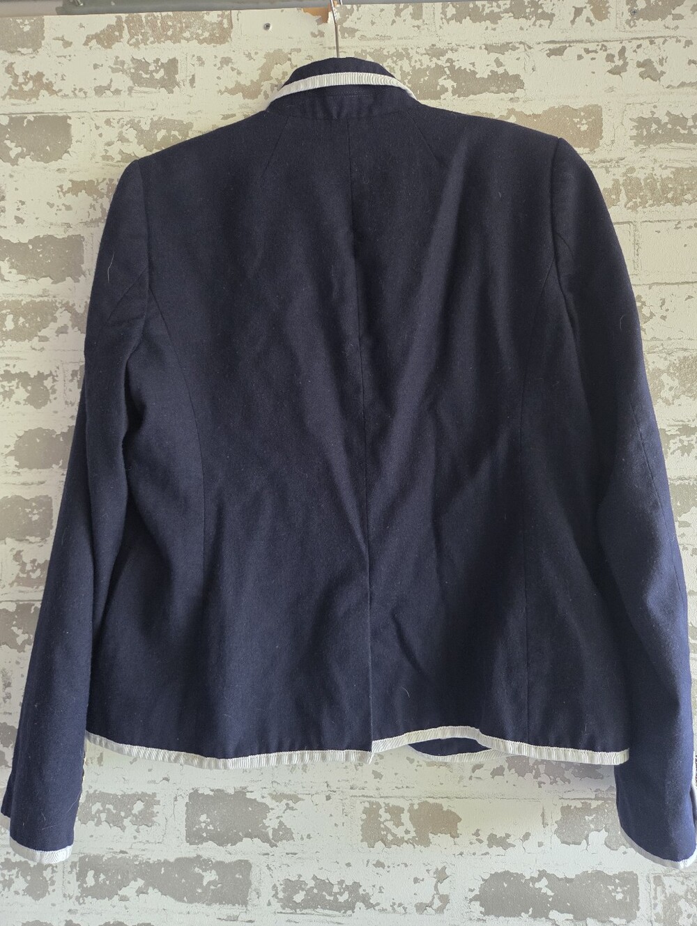 ​J.Crew Navy Blue Tipped Schoolboy Blazer Wool Blend Gold Crest Buttons 12 - Picture 4 of 8